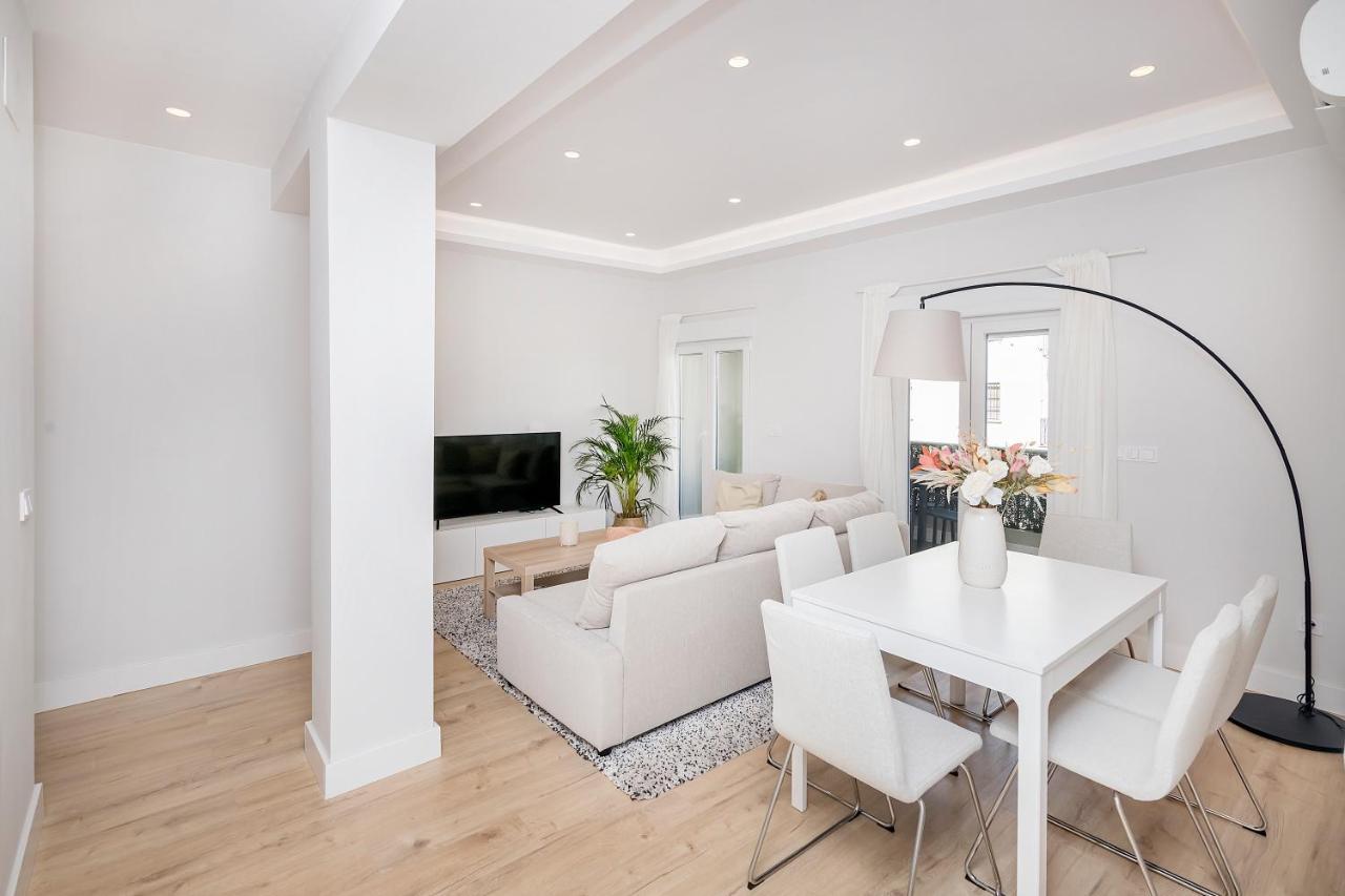 Eugenio City Center Apartment Málaga Extérieur photo